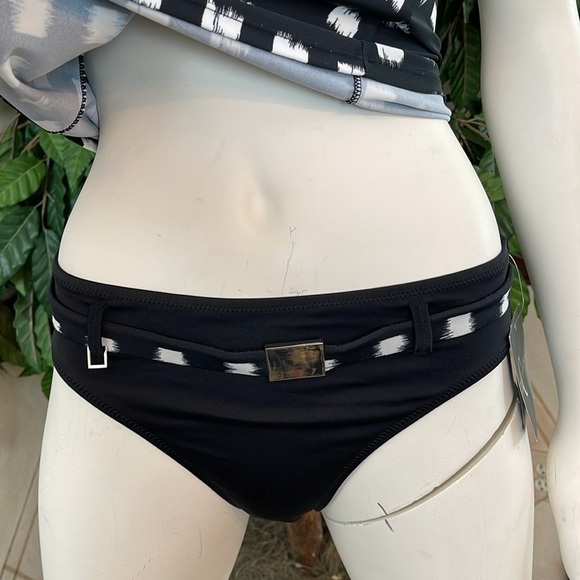 BLACK & WHITE D-CUP HALTER TANKINI - Picture 6 of 10